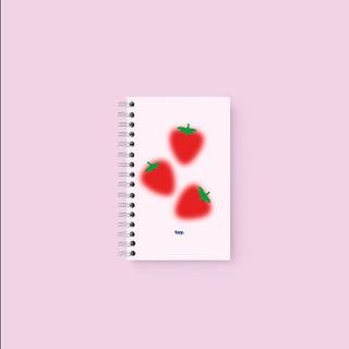 Libro Little Notebook Frozen Strawberries Cuadriculado 7704818988408