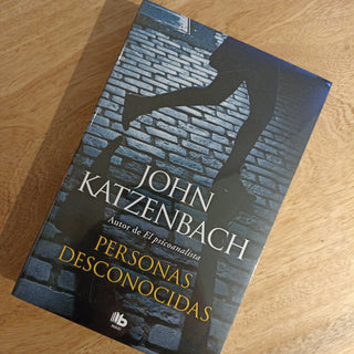 Personas Desconocidas