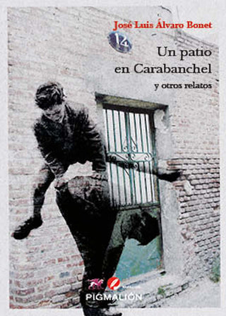 Un Patio En Carabanchel
